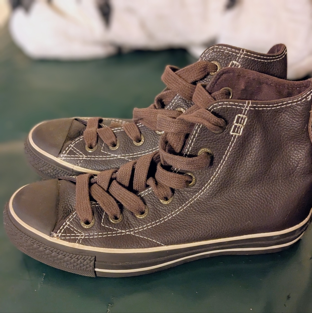 Converse All Star Water Repellent Hi Top Brown Leather  Sneakers Women 6/Men 4
